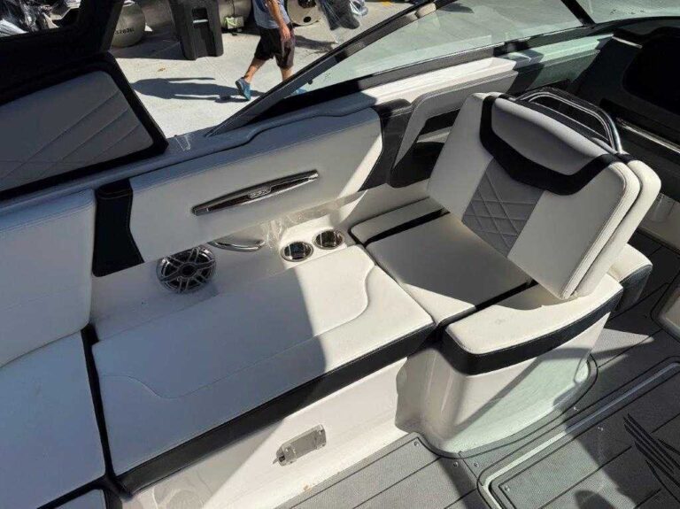 2023 Chaparral 247SSX US-FGB60249F323 [photo 7]